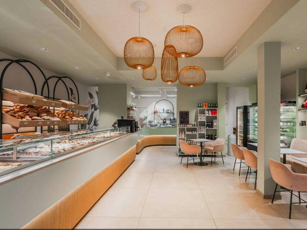 negozio in vendita a Cavriago