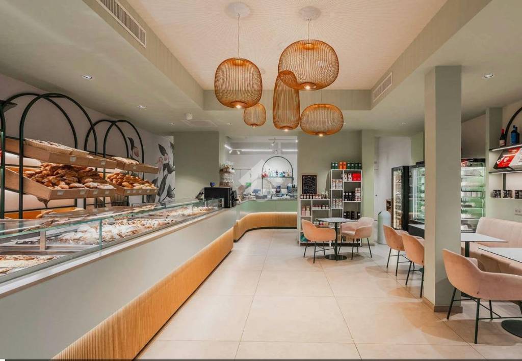 negozio in vendita a Cavriago