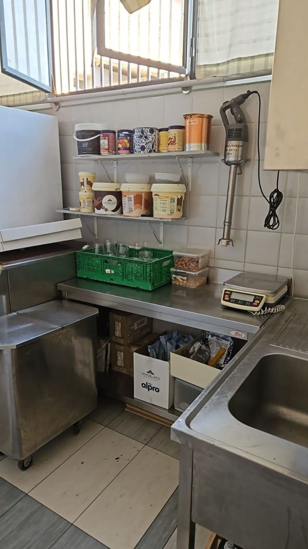 locale di sgombero in vendita a Cavriago