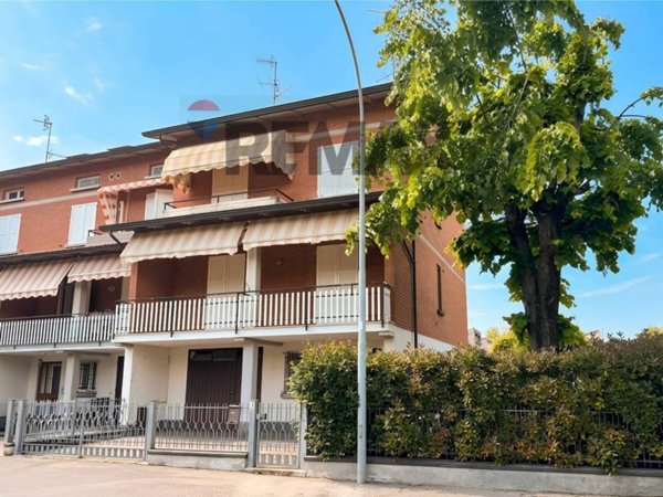 casa indipendente in vendita a Cavriago