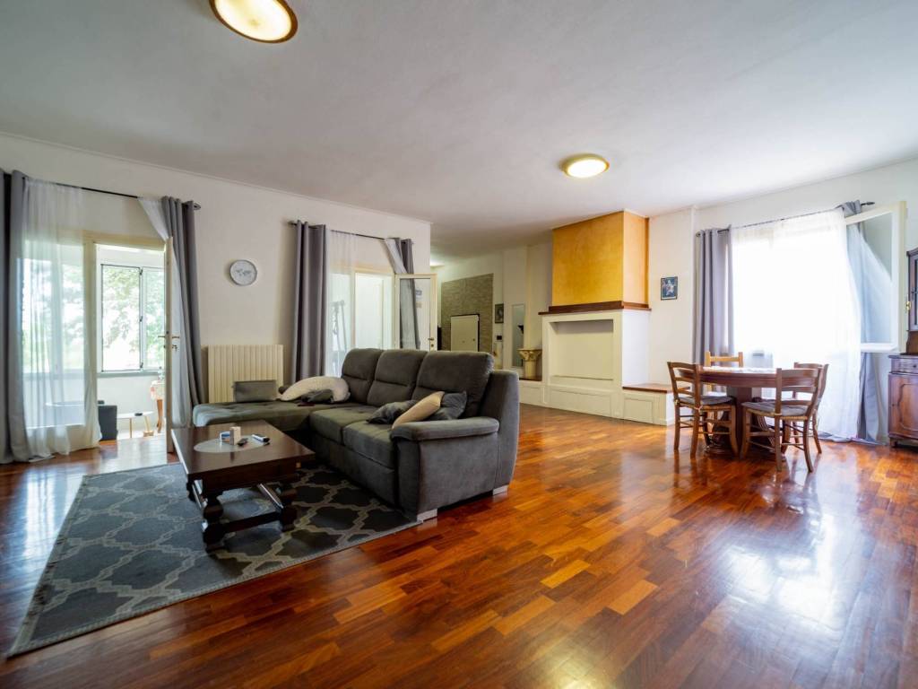 casa indipendente in vendita a Cavriago