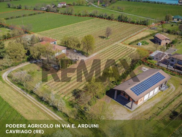 negozio in vendita a Cavriago in zona Quercioli