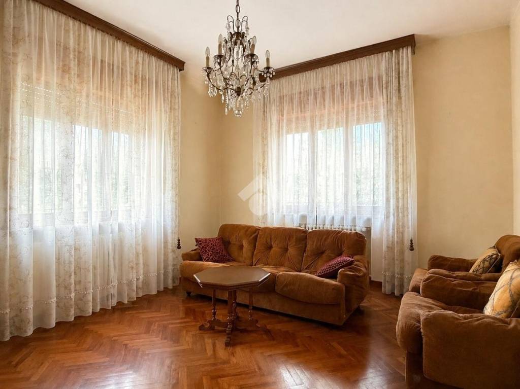 casa indipendente in vendita a Cavriago