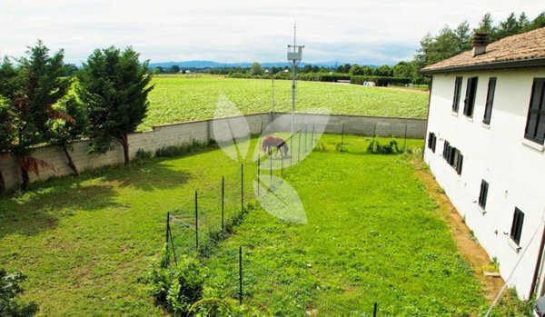 casa indipendente in vendita a Cavriago