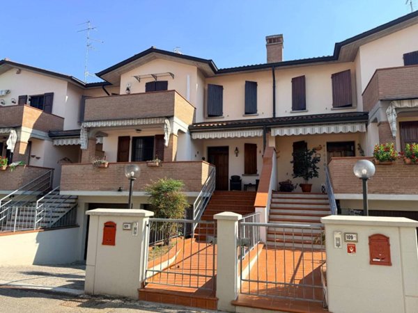 casa indipendente in vendita a Cavriago
