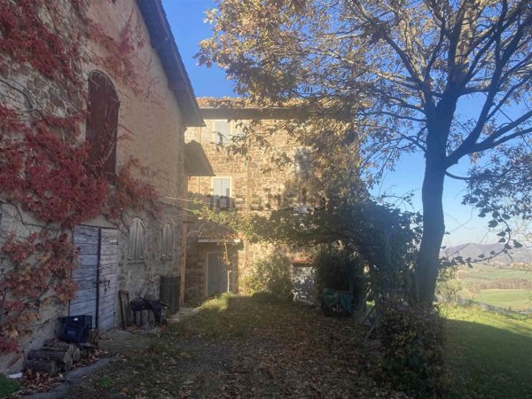 appartamento in vendita a Canossa in zona Vedriano