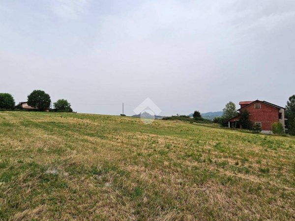 terreno edificabile in vendita a Canossa in zona Selvapiana
