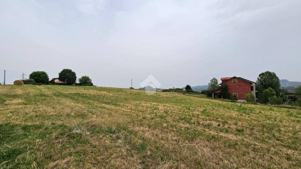 casa indipendente in vendita a Canossa in zona Selvapiana