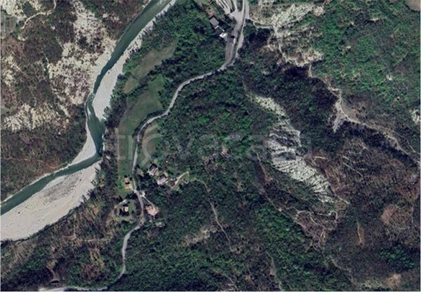 casa indipendente in vendita a Canossa