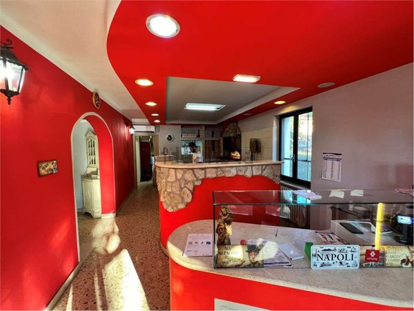 quadrivano in vendita a Canossa in zona Ciano d'Enza