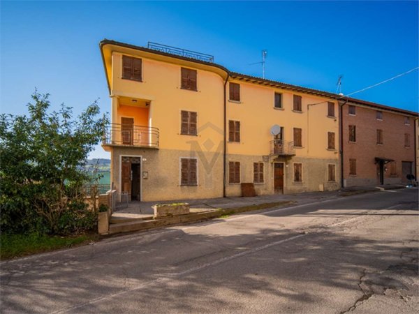 casa indipendente in vendita a Canossa in zona Cerezzola