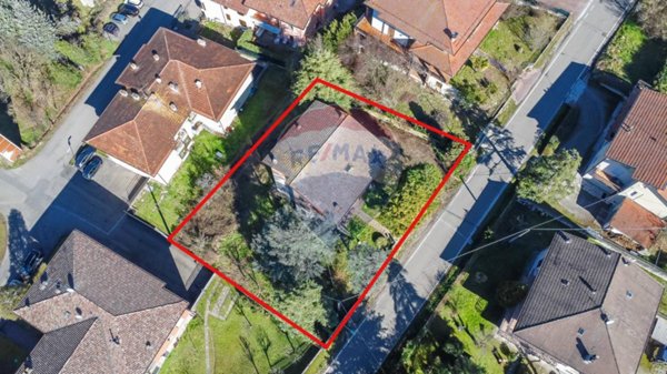 appartamento in vendita a Canossa in zona Rossena