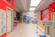 locale commerciale in vendita a Canossa