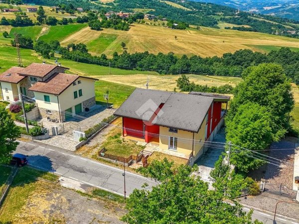 casa indipendente in vendita a Canossa