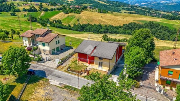 casa indipendente in vendita a Canossa