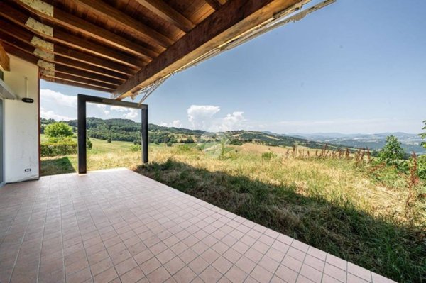 casa indipendente in vendita a Canossa