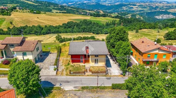 casa indipendente in vendita a Canossa