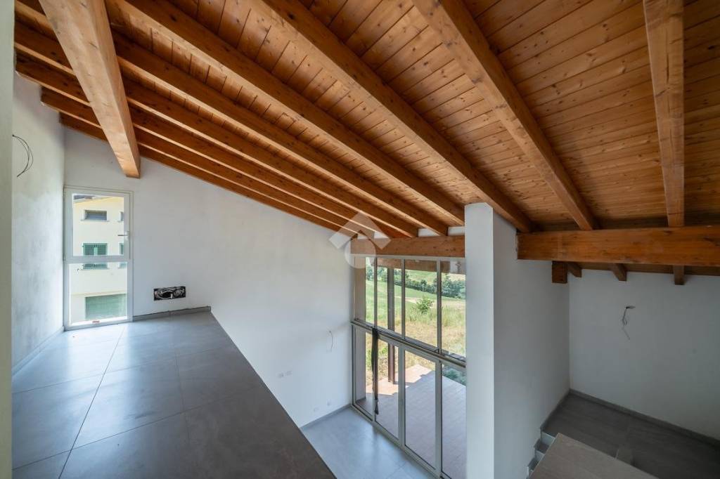 casa indipendente in vendita a Canossa