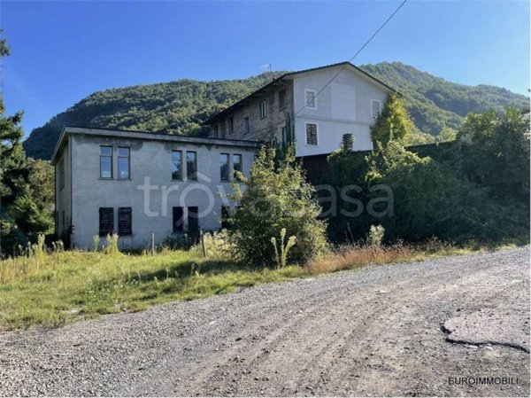 casa indipendente in vendita a Canossa