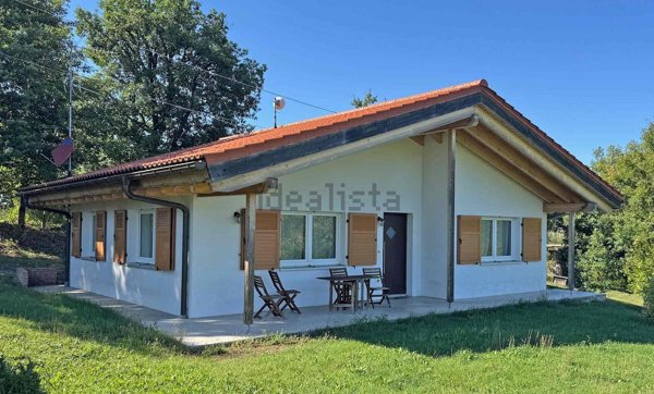 casa indipendente in vendita a Canossa in zona Roncaglio