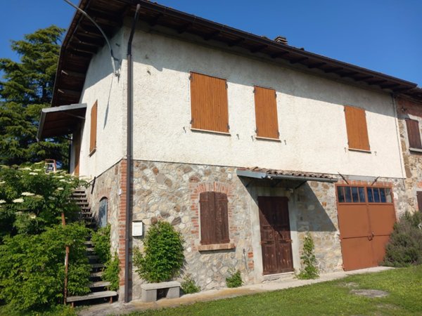 casa indipendente in vendita a Canossa
