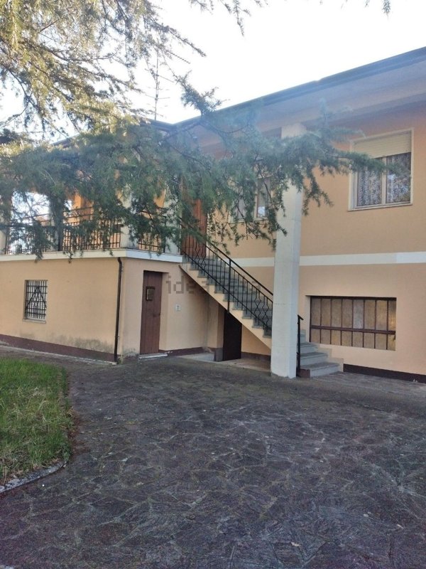 casa indipendente in vendita a Canossa in zona Vedriano