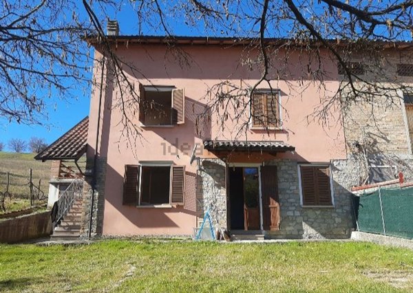 casa indipendente in vendita a Canossa