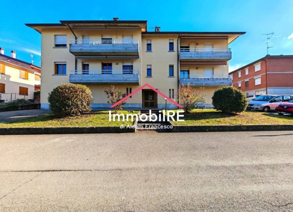 appartamento in vendita a Canossa in zona Ciano d'Enza