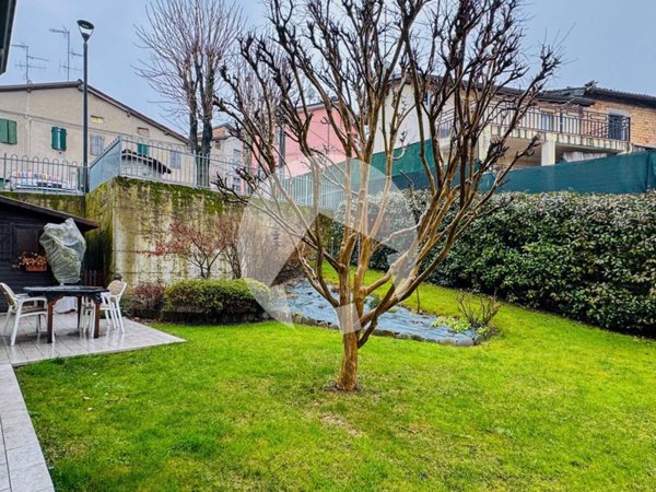 attico in vendita a Canossa in zona Ciano d'Enza