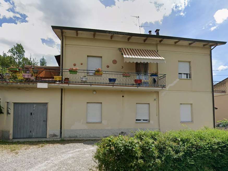 appartamento in vendita a Canossa in zona Ciano d'Enza