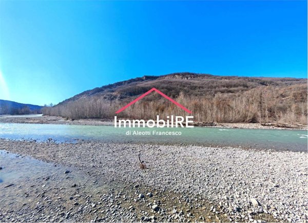 appartamento in vendita a Canossa in zona Roncaglio