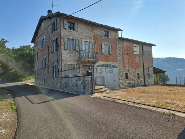 casa indipendente in vendita a Canossa