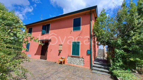casa indipendente in vendita a Canossa in zona Vedriano