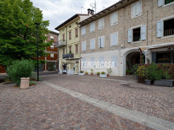appartamento in vendita a Canossa in zona Ciano d'Enza