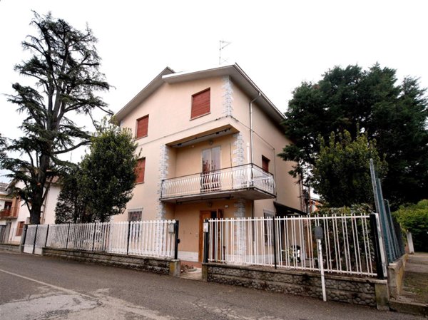 casa indipendente in vendita a Correggio in zona San Martino