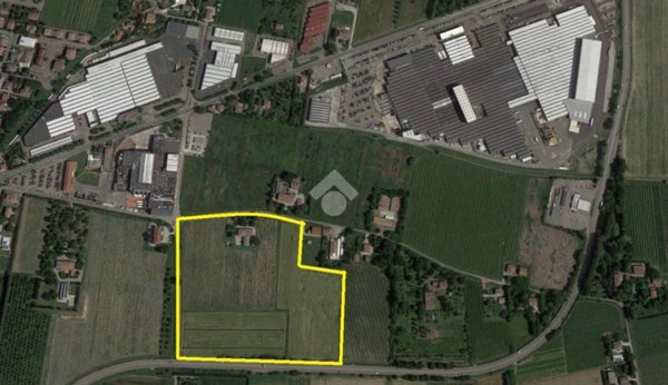 terreno edificabile in vendita a Correggio