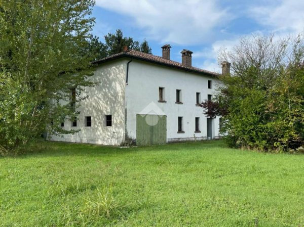 casa indipendente in vendita a Correggio