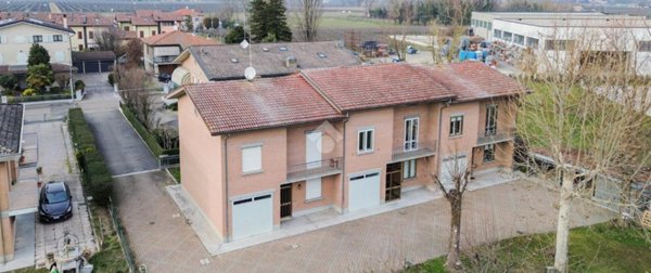 casa indipendente in vendita a Correggio in zona Fosdondo