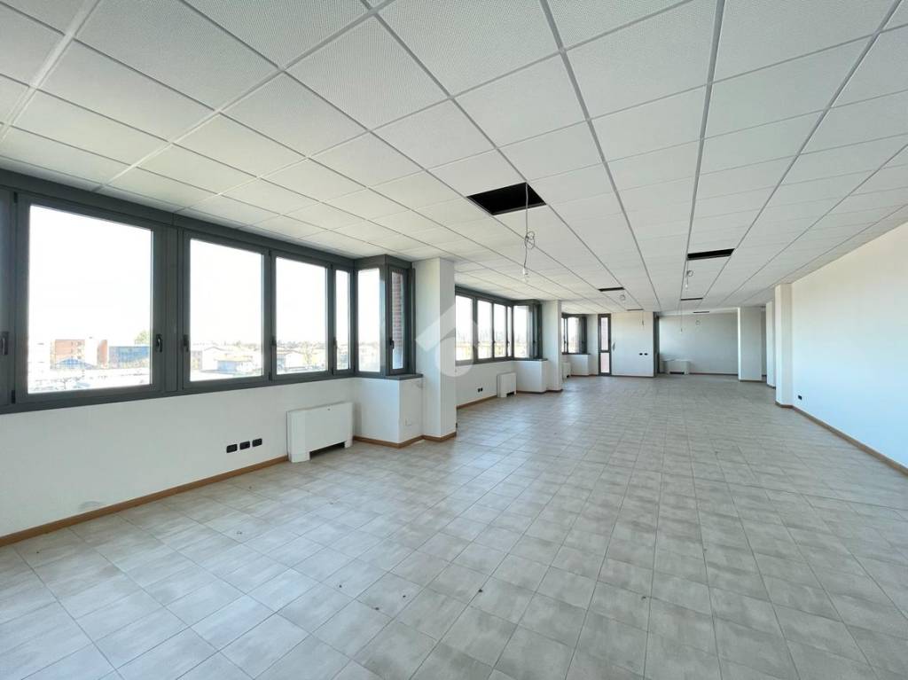 ufficio in vendita a Correggio
