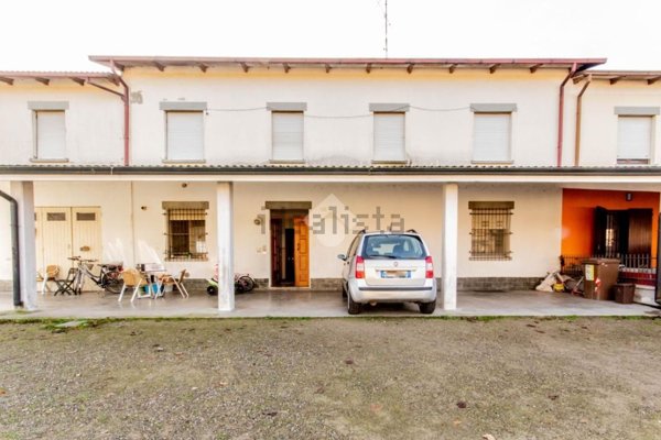 casa indipendente in vendita a Correggio
