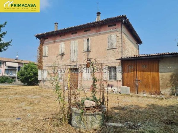 casa indipendente in vendita a Correggio