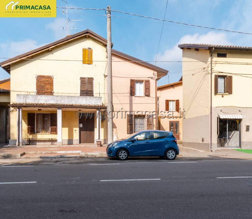 casa indipendente in vendita a Correggio in zona Budrio