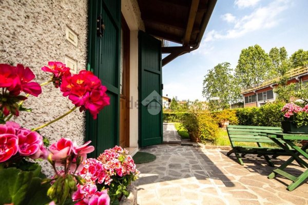 casa indipendente in vendita a Correggio