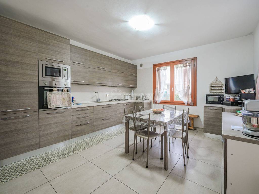 appartamento in vendita a Correggio