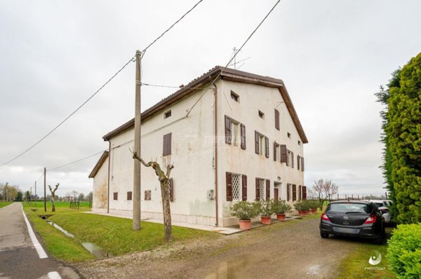 casa indipendente in vendita a Correggio