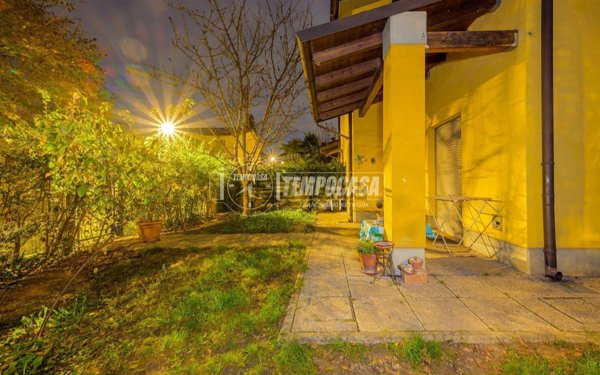 casa indipendente in vendita a Correggio