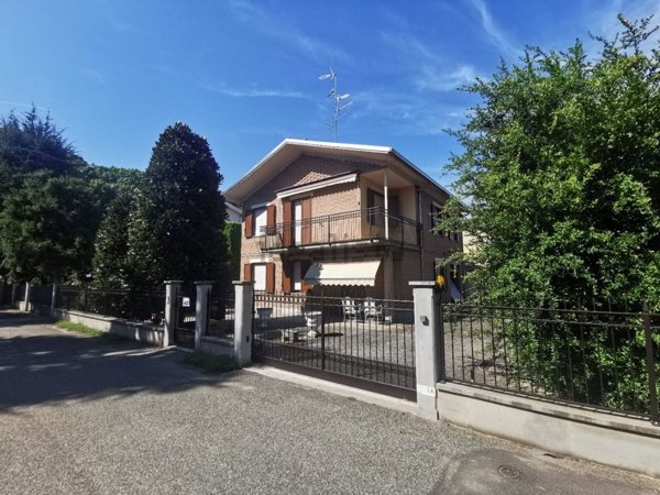 casa indipendente in vendita a Correggio