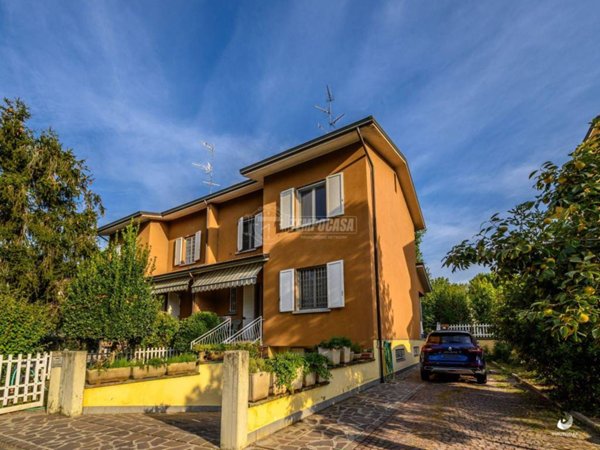 pentavano in vendita a Correggio