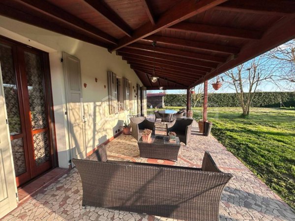 casa indipendente in vendita a Correggio