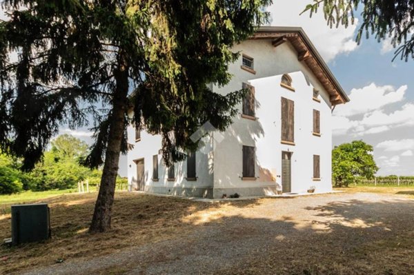 casa indipendente in vendita a Correggio in zona Budrio